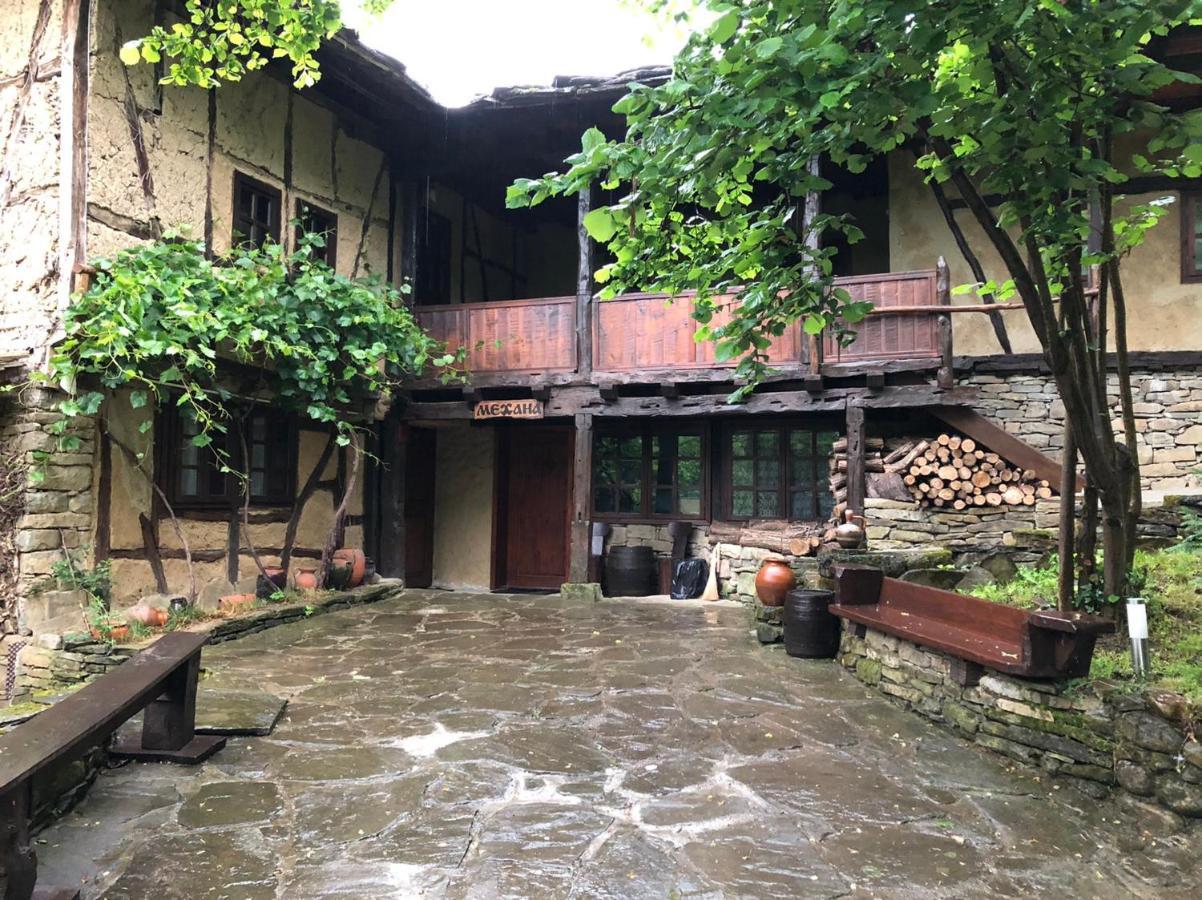 Etnographic Houses Dulbok Dol Exterior photo